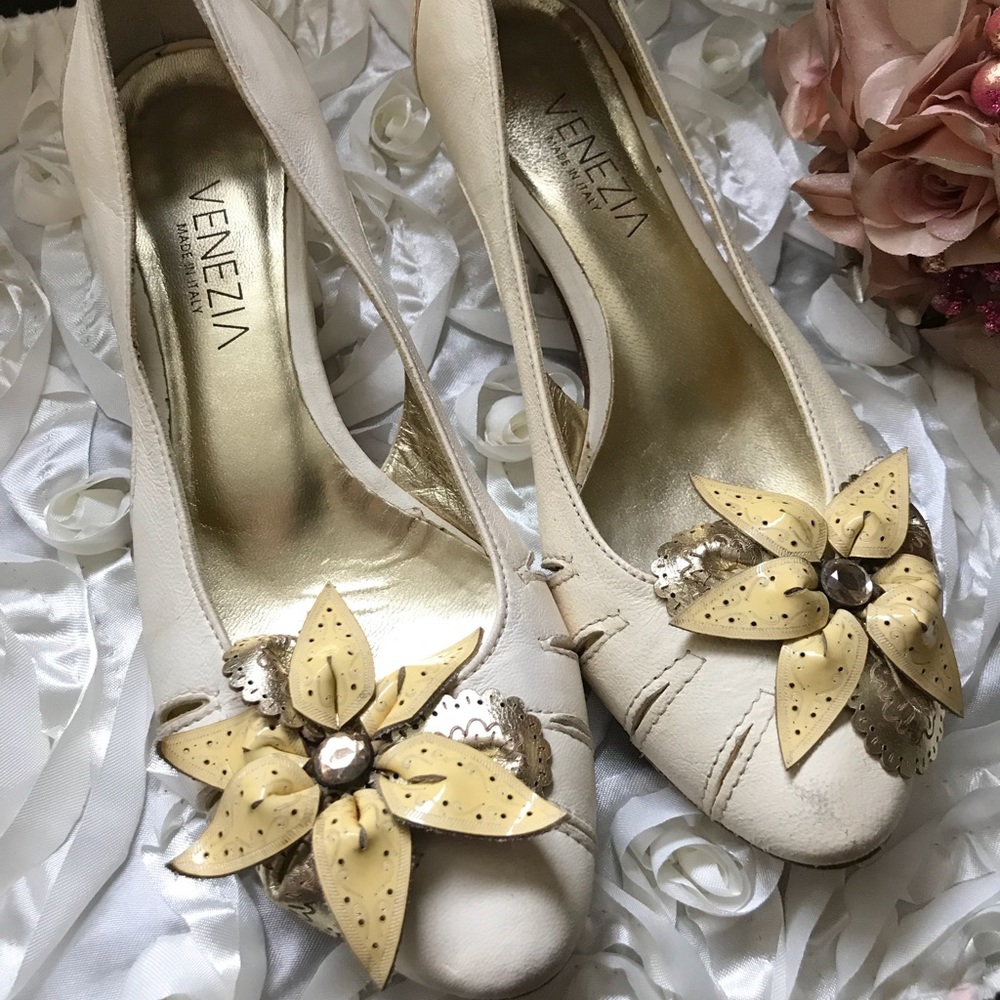 Venezia Italy Women’s Cream Shoes Size 7
